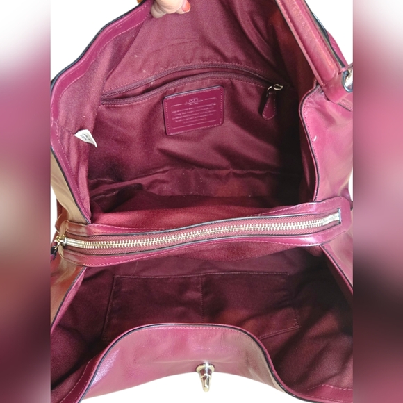 Coach Madison Caryle Smooth Leather Signature Turnlock Hobo Shoulder Bag - Picture 6 of 10